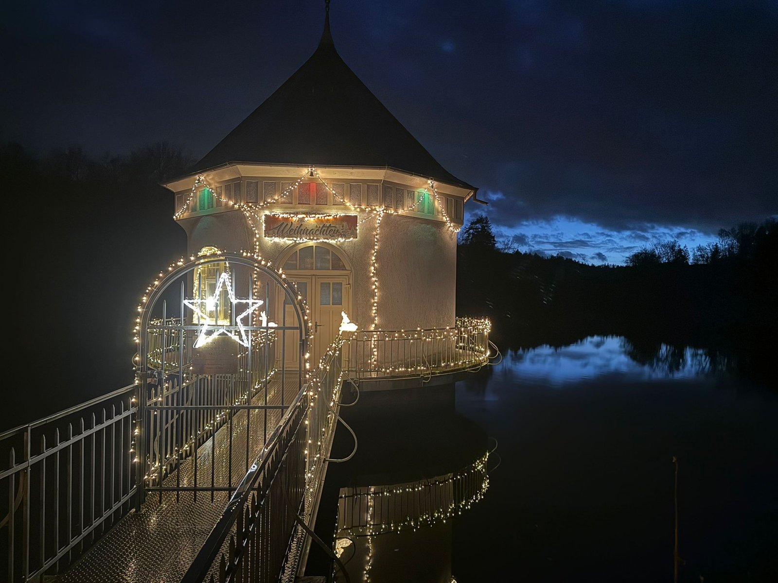 placeholder image-sq