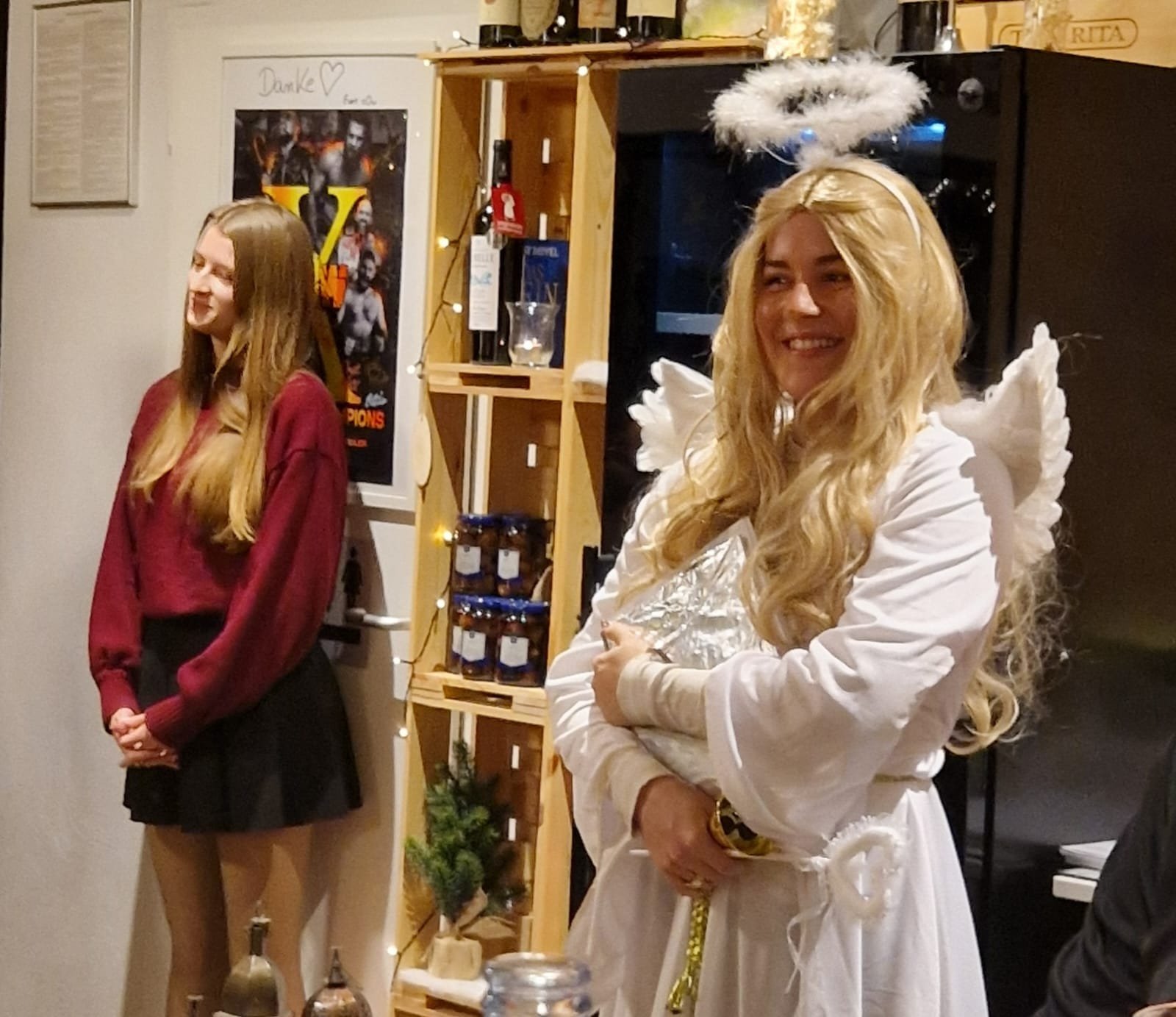 PHOTO 2023 12 08 21 18 18