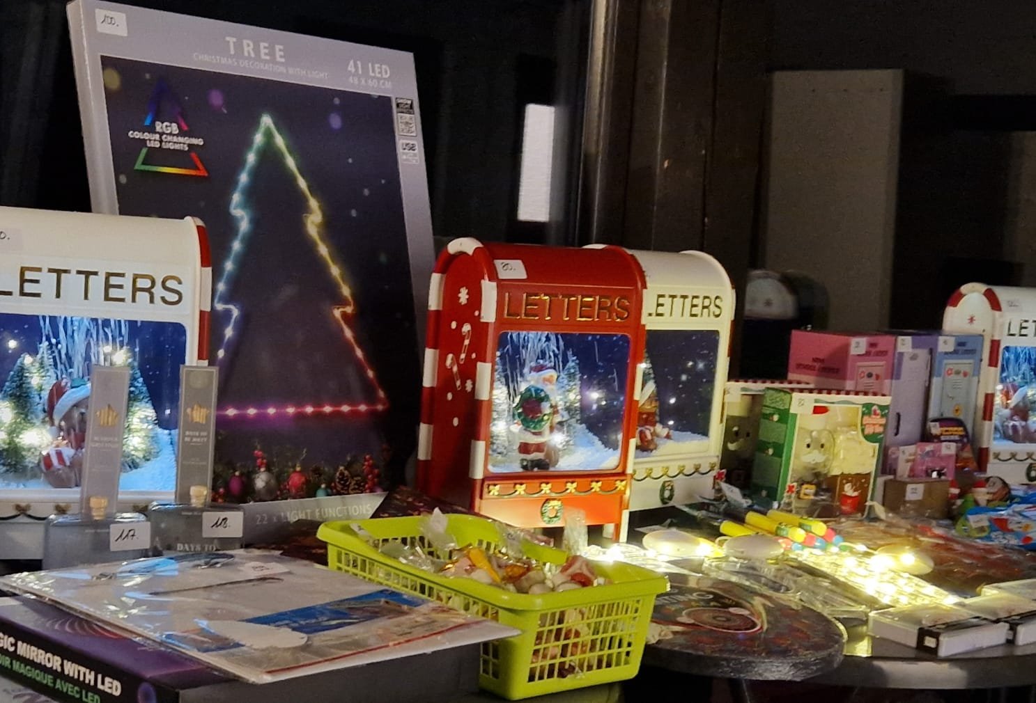 PHOTO 2023 12 08 21 18 18